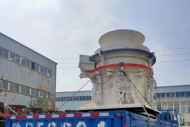 Customized multi-cylinder hydraulic cone crusher delivered to customers in Zhengzhou