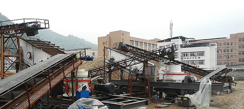 Mobile sand making equipment