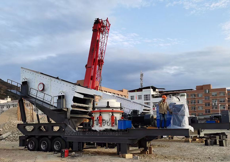 Mobile cone crusher